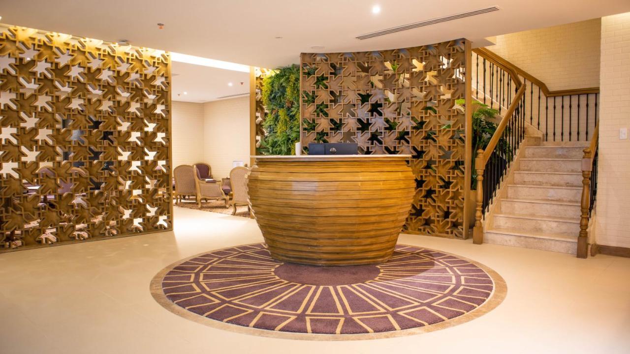 Twin Lakes Hotel Laurel 外观 照片